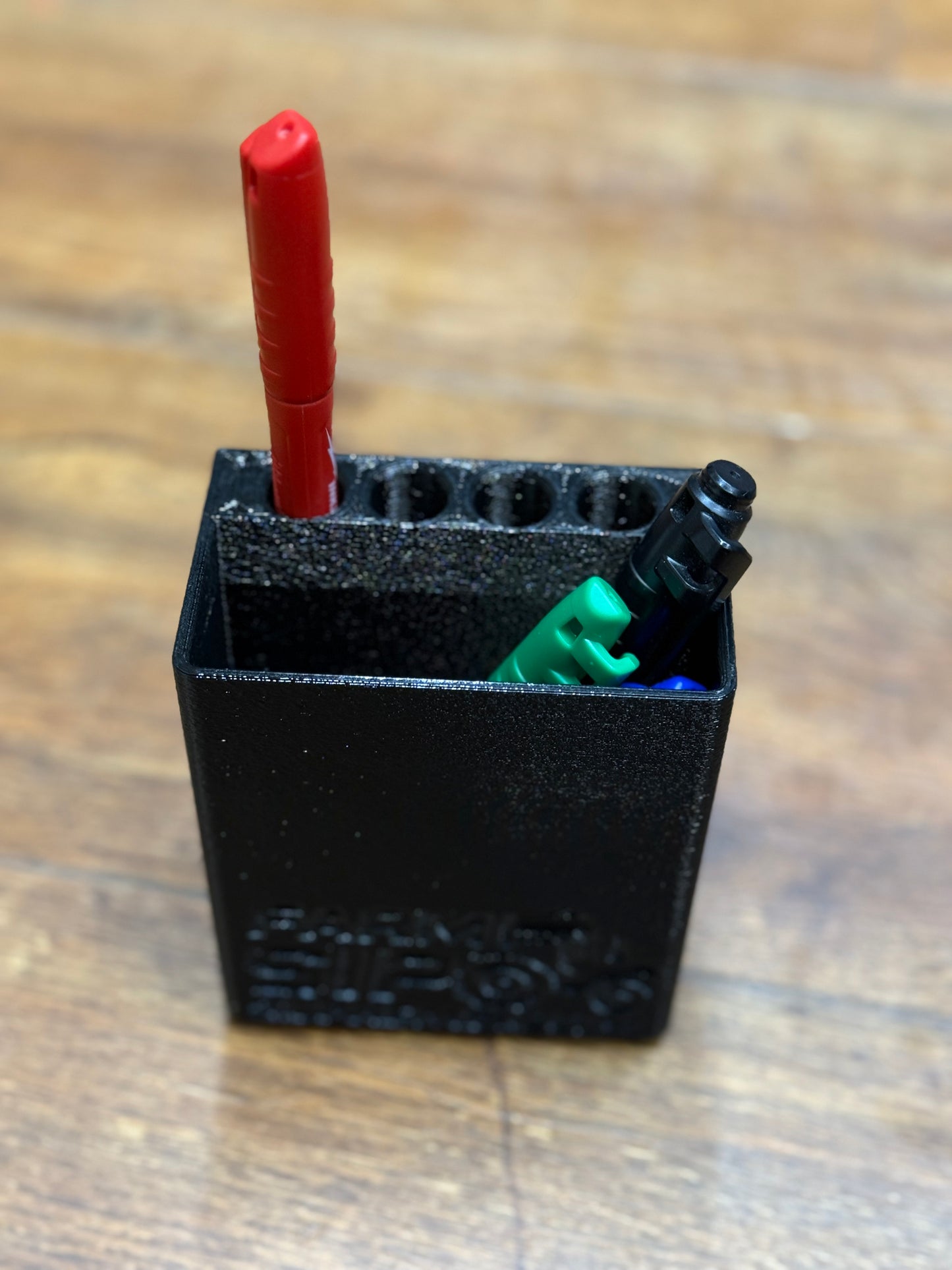 Marker magnet mount
