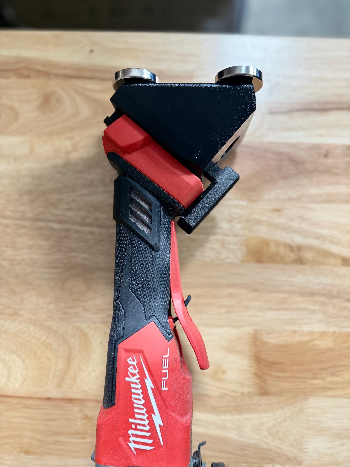 M18 - Grinder - magnetic hanger