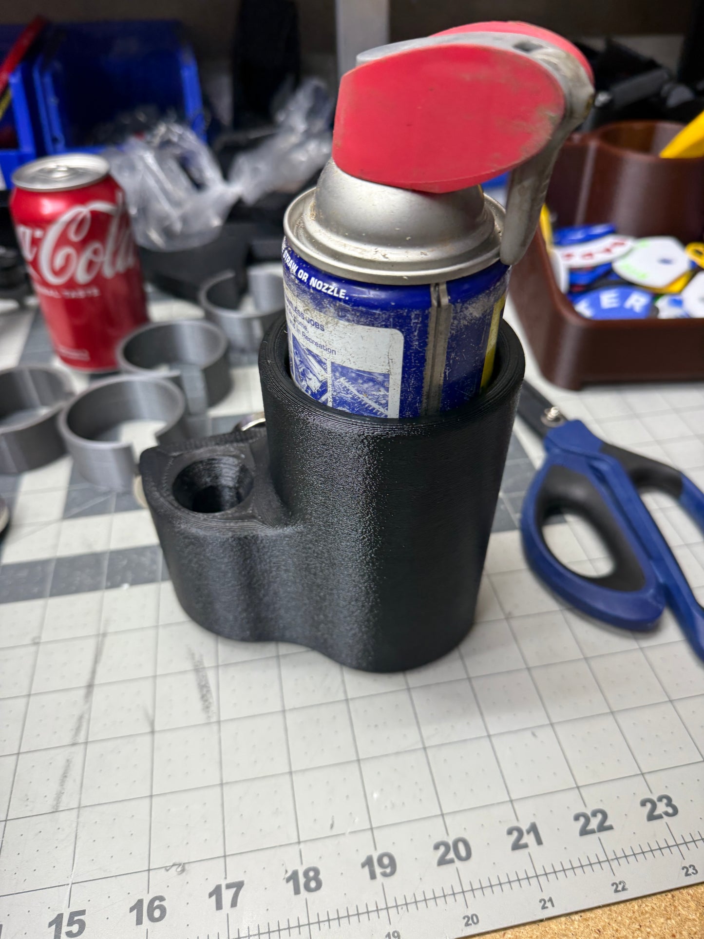 Spray can and pry bar holder - Magnetic
