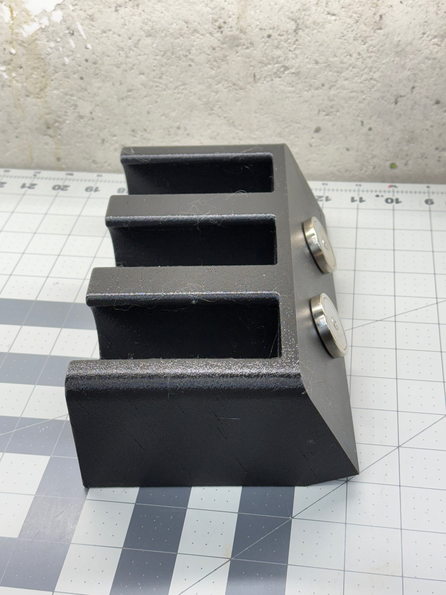 Triple Can Holder Magnetic open face