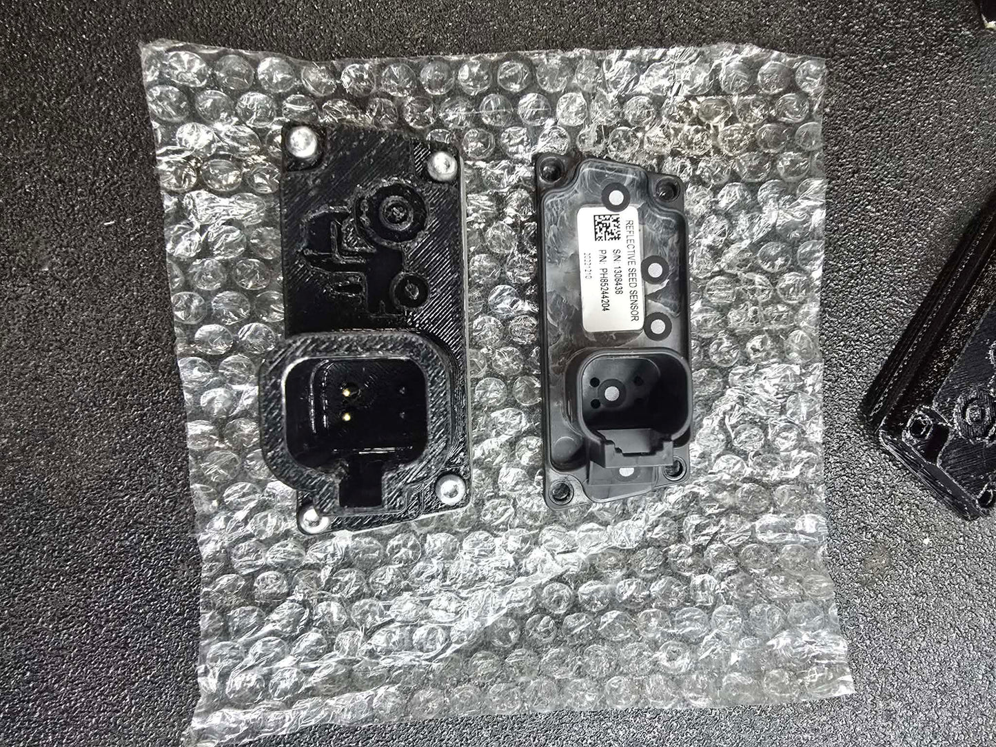John deere planter seed sensor cap